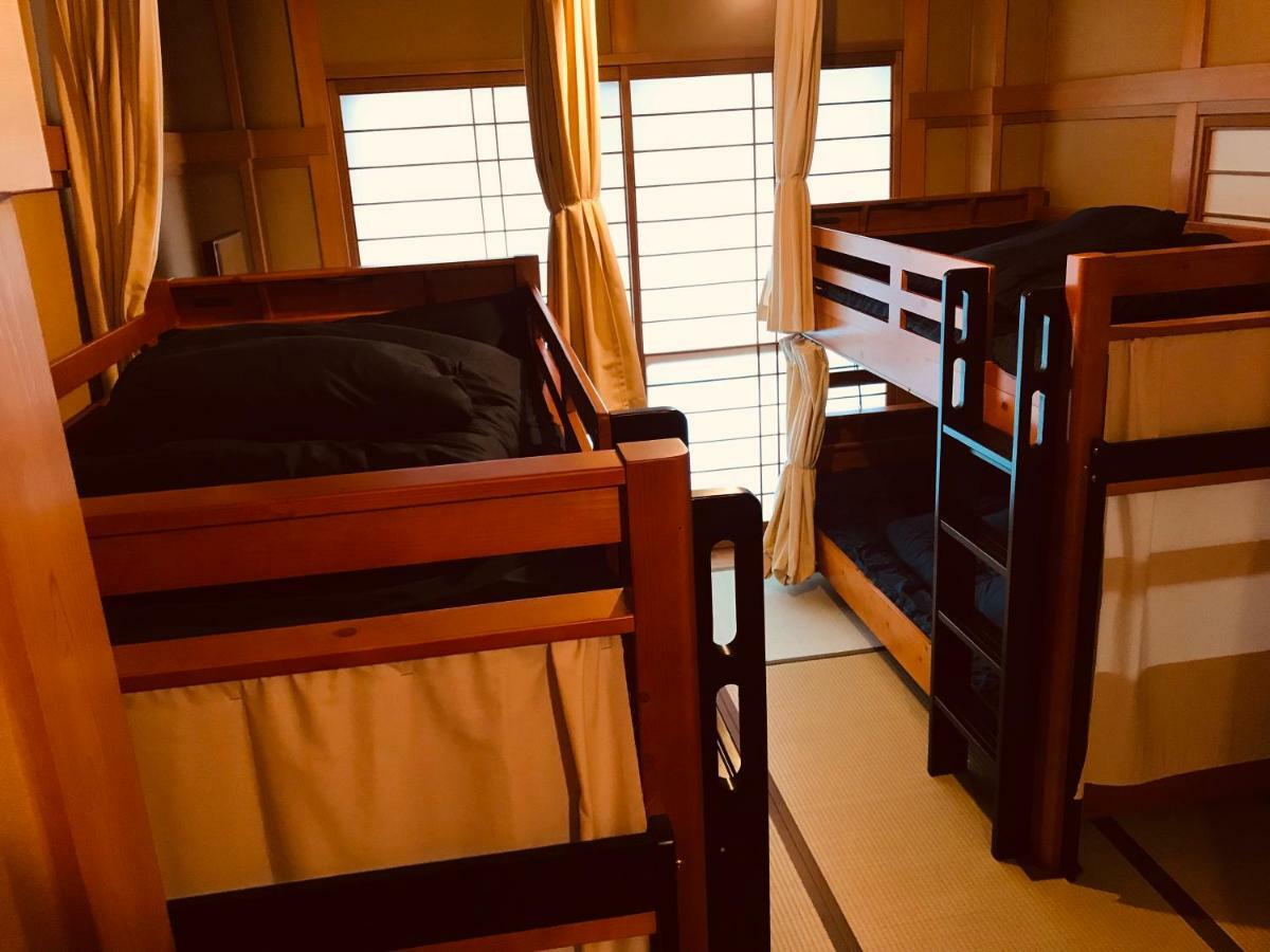 Ropeway St. Guesthouse Matsuyama  Exterior foto